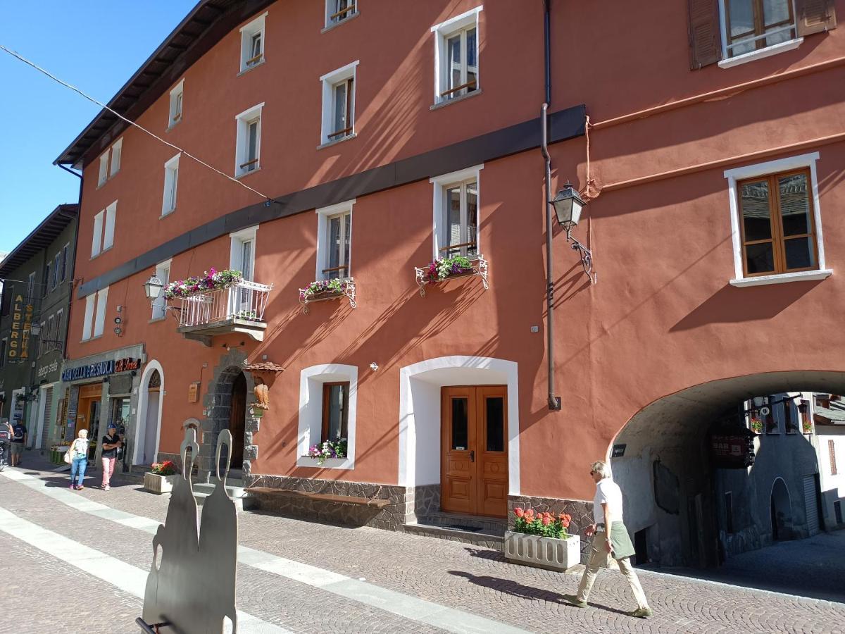 Hotel Gufo Μπόρμιο Εξωτερικό φωτογραφία